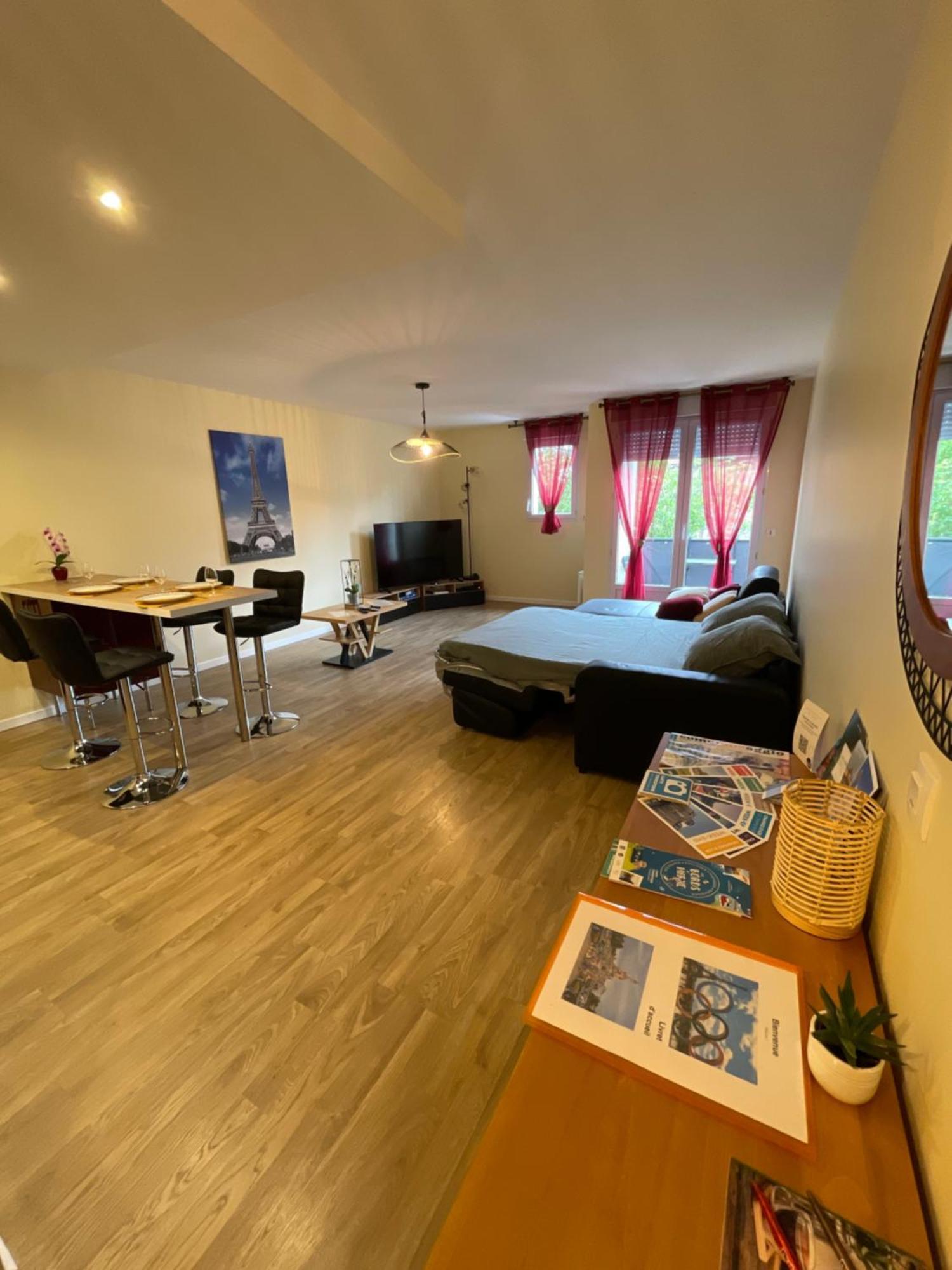 Paris Disneyland Appartement Centre-Ville, Parking, Au Coeur De L'Aviron Vaires-sur-Marne 外观 照片